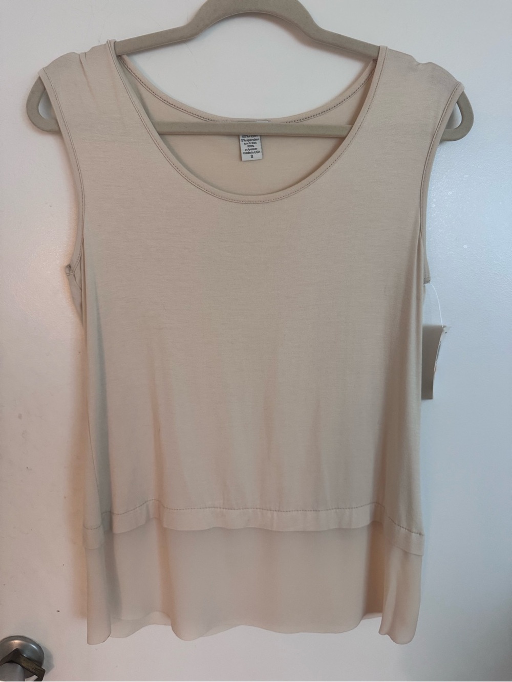 Bar III Sleeveless ivory dressy top